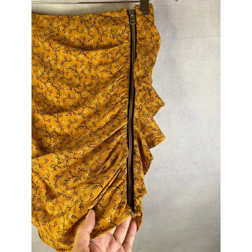 Veronica Beard Ruched Skirt Sz 0 in Saffron